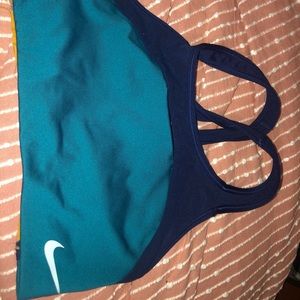 NIKE SPORTS BRA